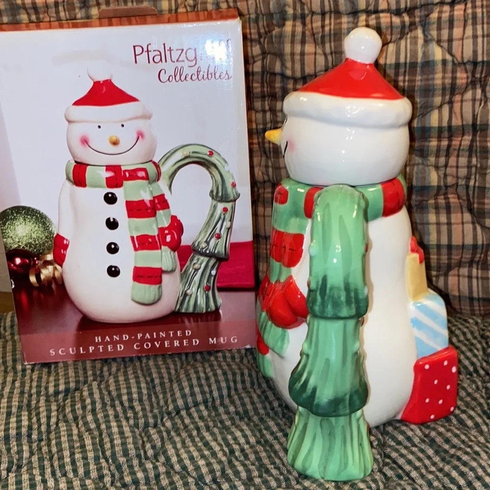 NEW! PFALTZGRAFF Collectibles FROSTY SNOWMAN Hand-Painted Sculpted Covered Mug